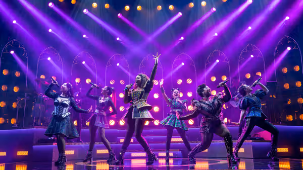 Review: SIX at Hippodrome Theatre