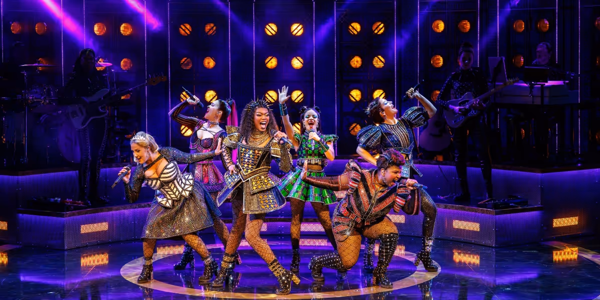 Review: SIX at Keller Auditorium
