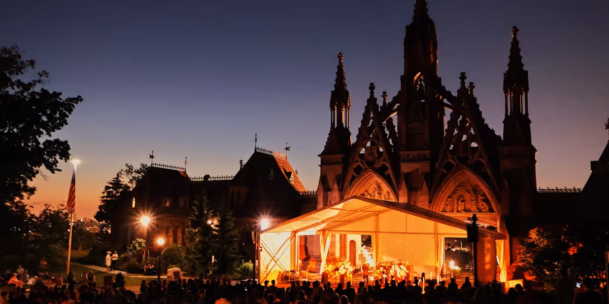 Review: SPRING, STRINGS, AND TASTY THINGS at Green-Wood Cemetery Was Delightful