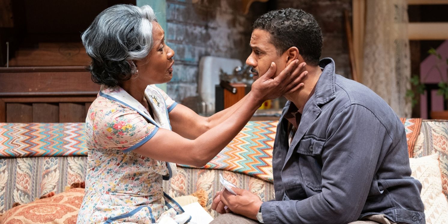 Review: Superb A RAISIN IN THE SUN Moves In at South Coast Repertory  Image