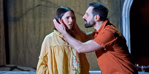 Review: THE BEEKEEPER OF ALEPPO, Theatre Royal Brighton