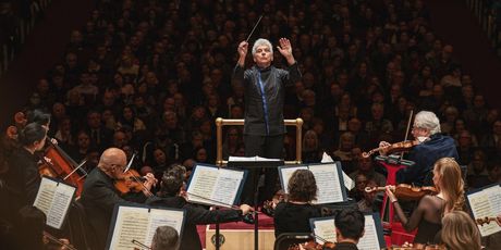Review: THE COLORADO SYMPHONY WITH ITZHAK PERLMAN at Carnegie Hall Photo