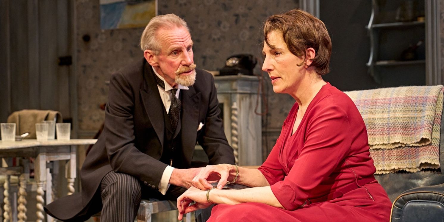 Review: THE DEEP BLUE SEA, Theatre Royal Haymarket  Image