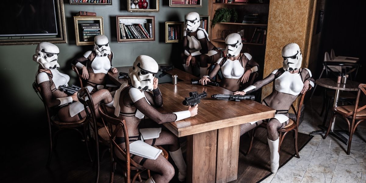 Review: THE EMPIRE STRIPS BACK: A BURLESQUE PARODY, Riverside Studios
