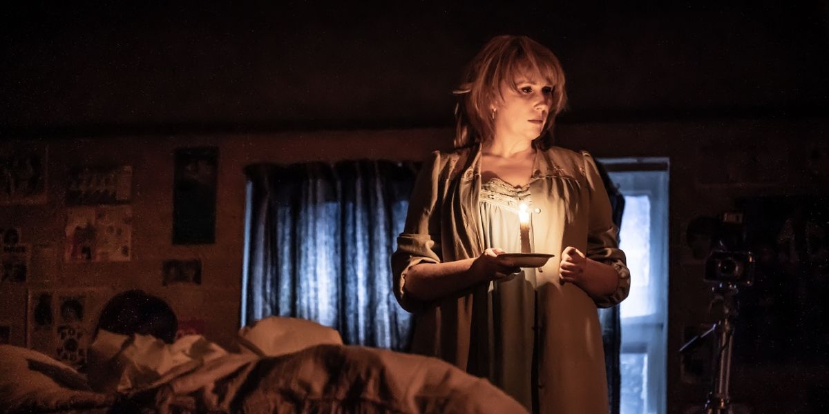 Review: THE ENFIELD HAUNTING, Ambassadors Theatre