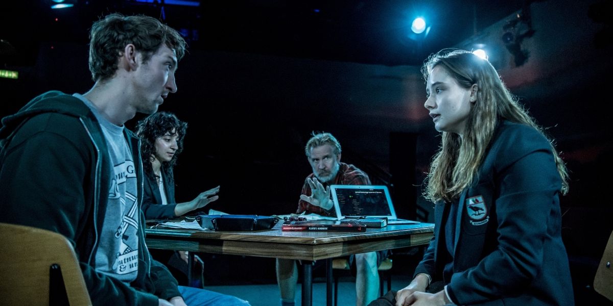 Review: THE HABITS, Hampstead Theatre