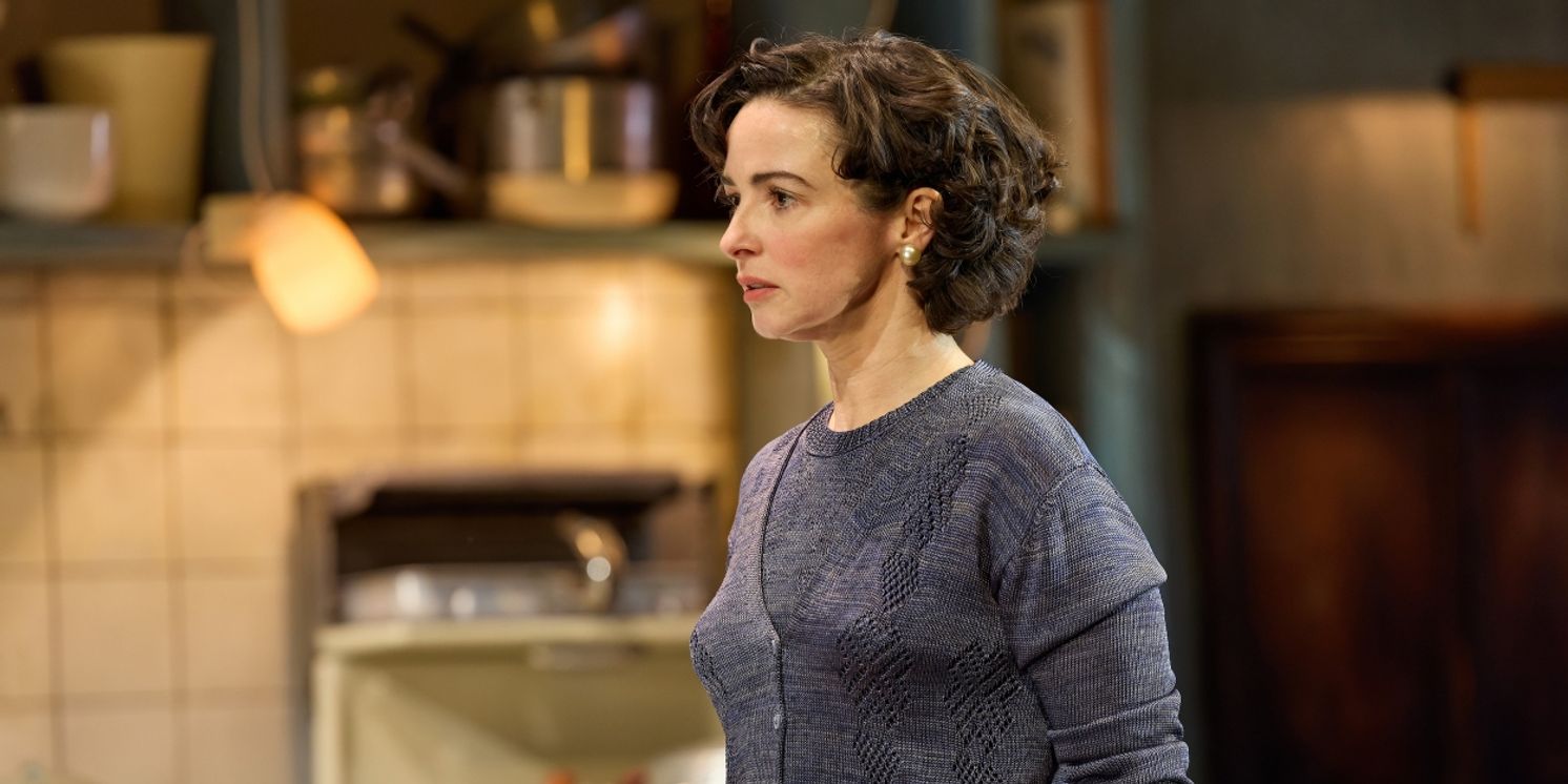 Review: THE HILLS OF CALIFORNIA, Harold Pinter Theatre  Image