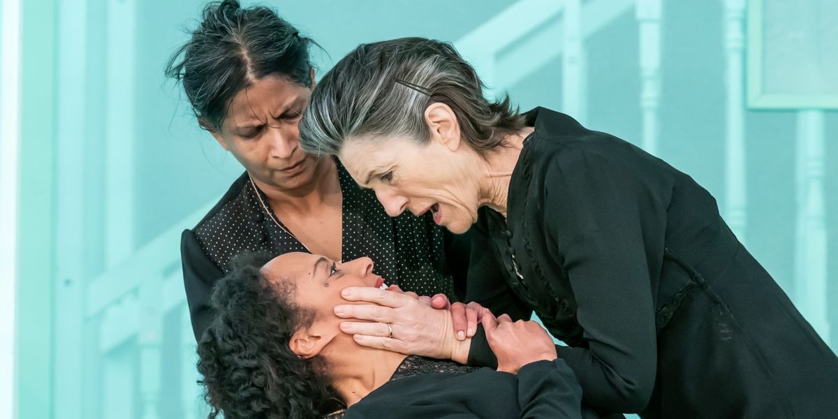 Review: THE HOUSE OF BERNARDA ALBA, National Theatre