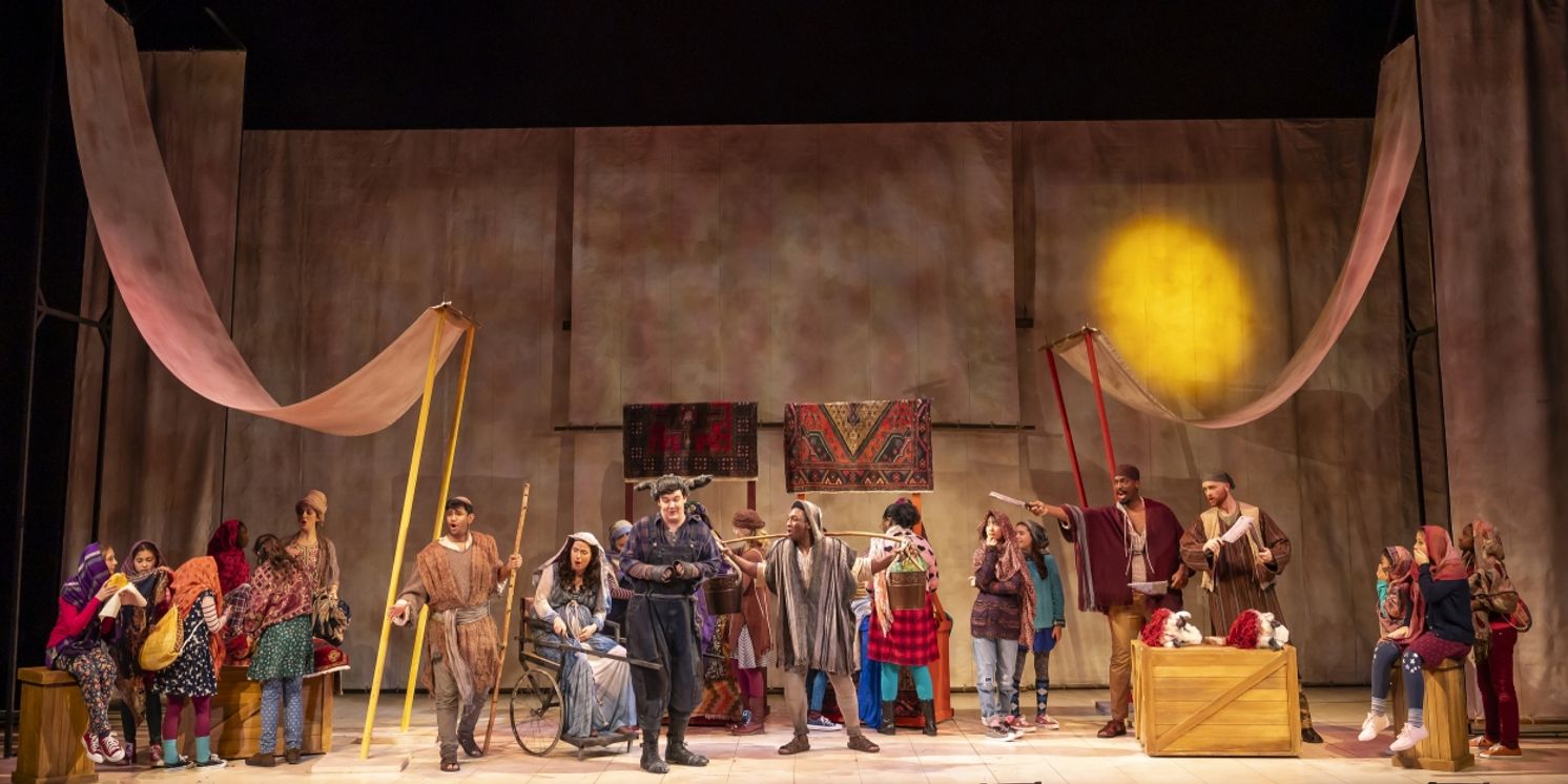 Review: THE LION, THE UNICORN, AND ME at Kennedy Center  Image