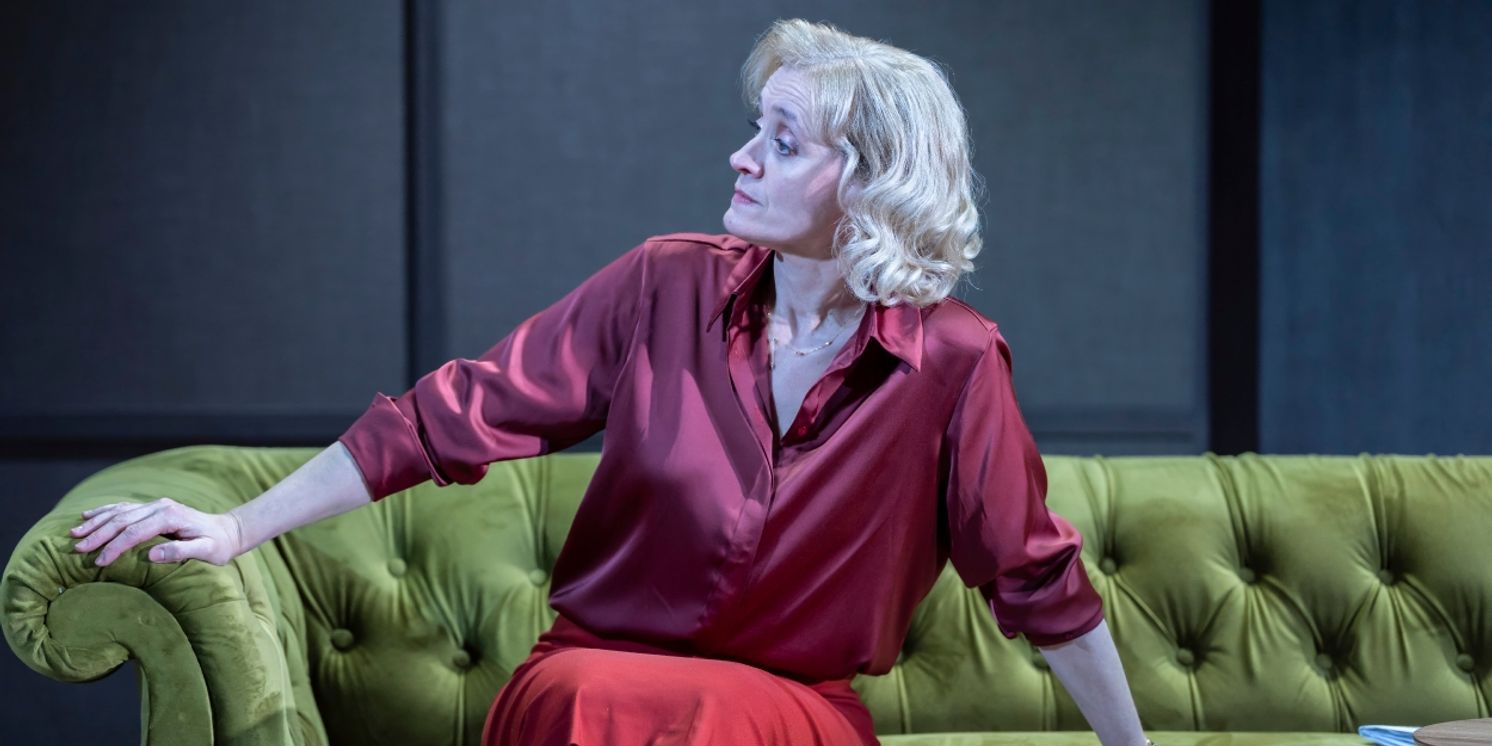 Review: THE LITTLE FOXES, Young Vic  Image