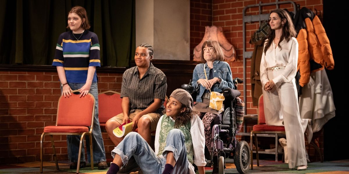 Review: THE MINISTRY OF LESBIAN AFFAIRS, Kiln Theatre