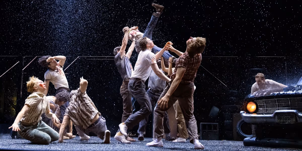 Review: THE OUTSIDERS at Belk Theater