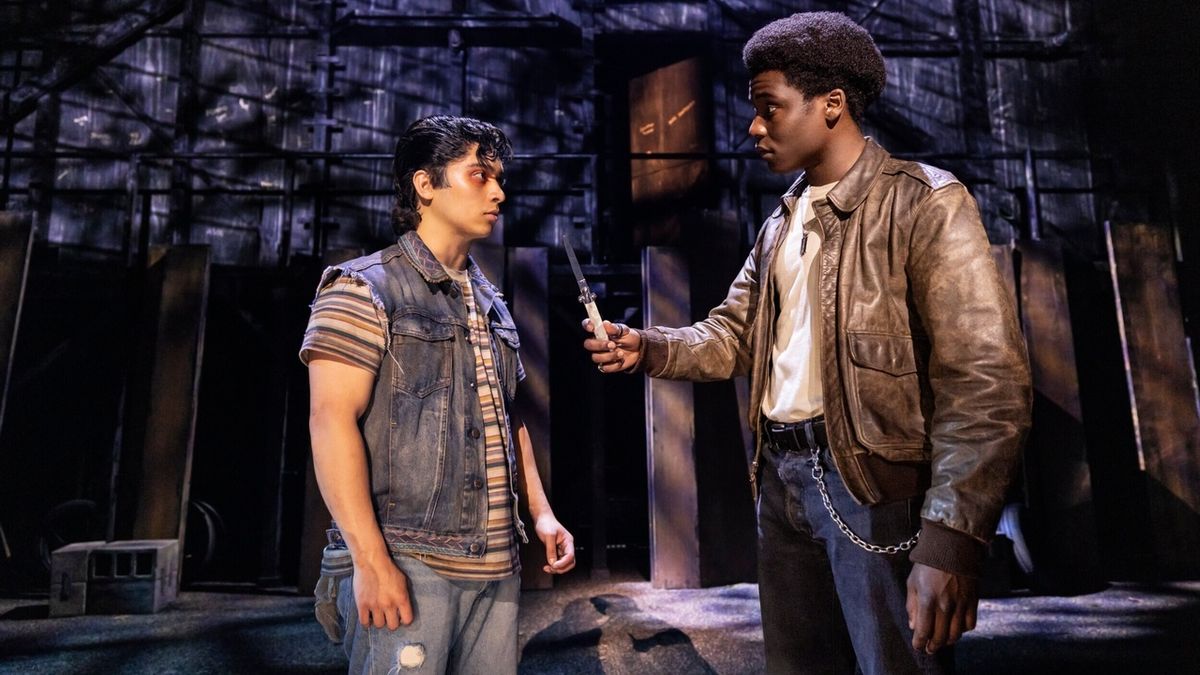 Review: THE OUTSIDERS at Hollywood Pantages Theatre