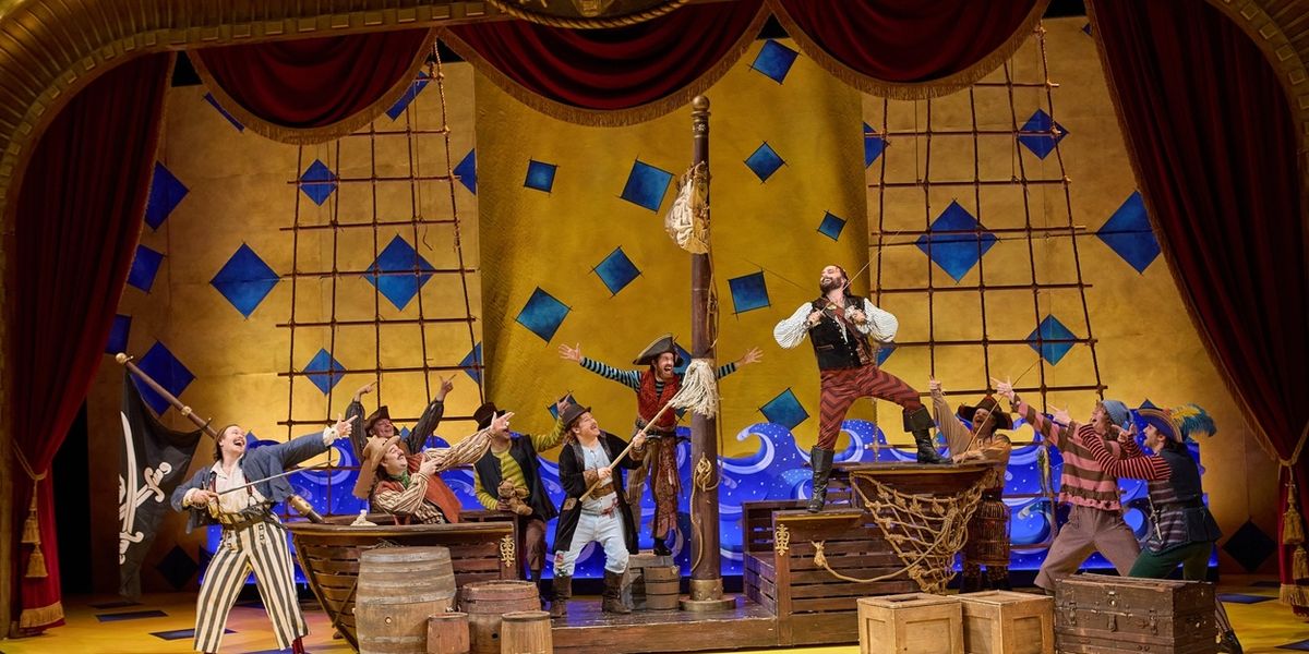 Review: THE PIRATES OF PENZANCE at St. Louis Opera Theatre