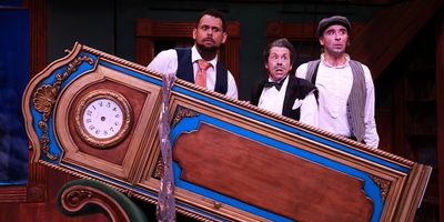Review: THE PLAY THAT GOES WRONG at Beef & Boards Dinner Theatre Photo