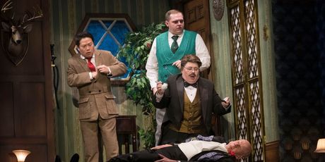 Review: THE PLAY THAT GOES WRONG at Indiana Repertory Theatre Photo