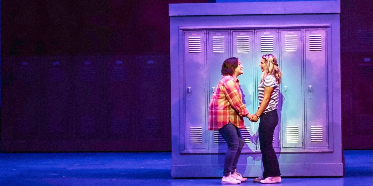 Review: Lyric Theatre Goes to THE PROM  Image