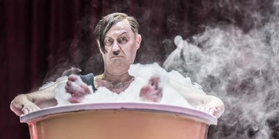 Review: THE RESISTIBLE RISE OF ARTURO UI, starring Mark Gatiss Photo