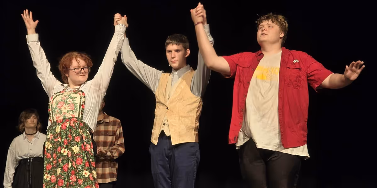 Review: THE ROBINSON COMEDY at Joe T Robinson High School in Little Rock