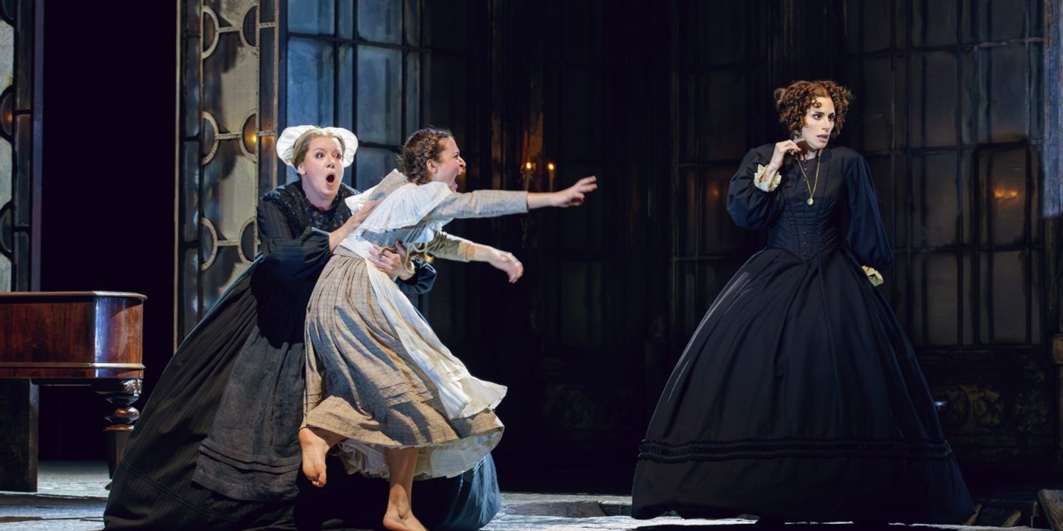 Review: THE TURN OF THE SCREW at Santa Fe Opera  Image