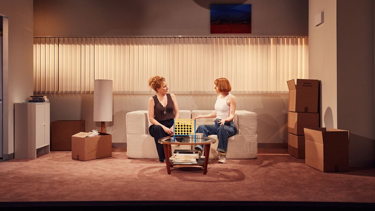 Review: THE URMETAZOAN, Hampstead Theatre