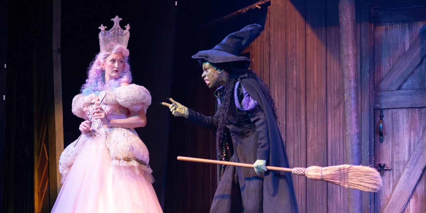 Review: THE WIZARD OF OZ at Dutch Apple Dinner Theatre  Image