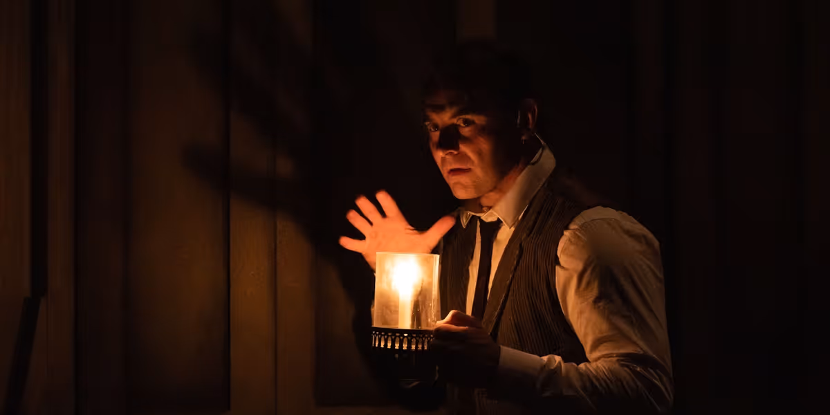 Review: THE WOMAN IN BLACK at His Majesty's Theatre