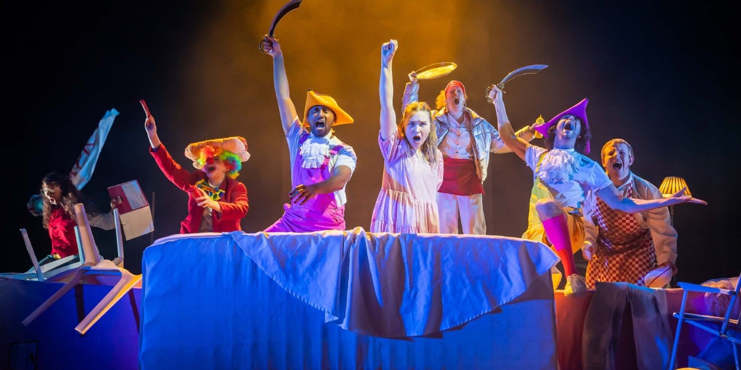 Review: THE WONDERFUL WORLD OF DISSOCIA, New Athenaeum Theatre  Image