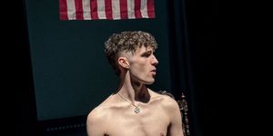 EDINBURGH 2026 Review: THIS IS NOT AMERICA: A RAZOR-EDGE NEW PLAY TO START YOUR DAY!, Pleasance Courtyard