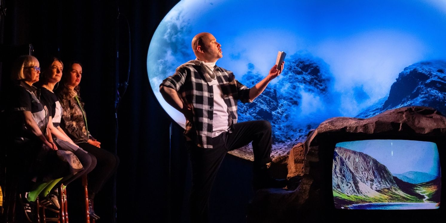 Review: THROUGH THE SHORTBREAD TIN, Tron Theatre  Image