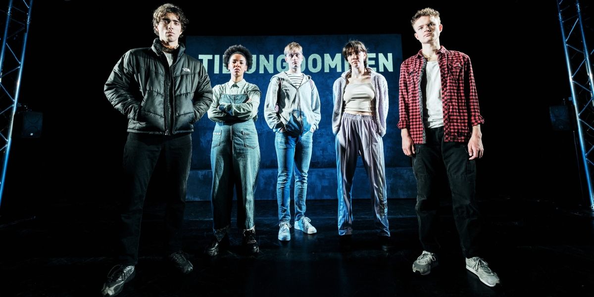 Review: TIL UNGDOMMEN at Teater V