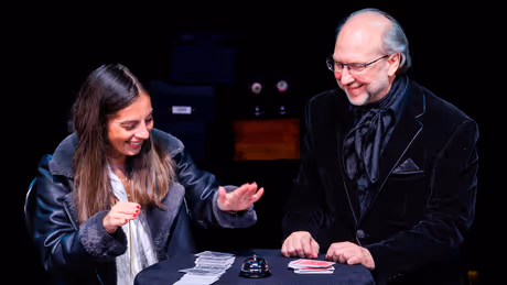 Review: TIME TRAVELER at Chicago Magic Lounge Photo