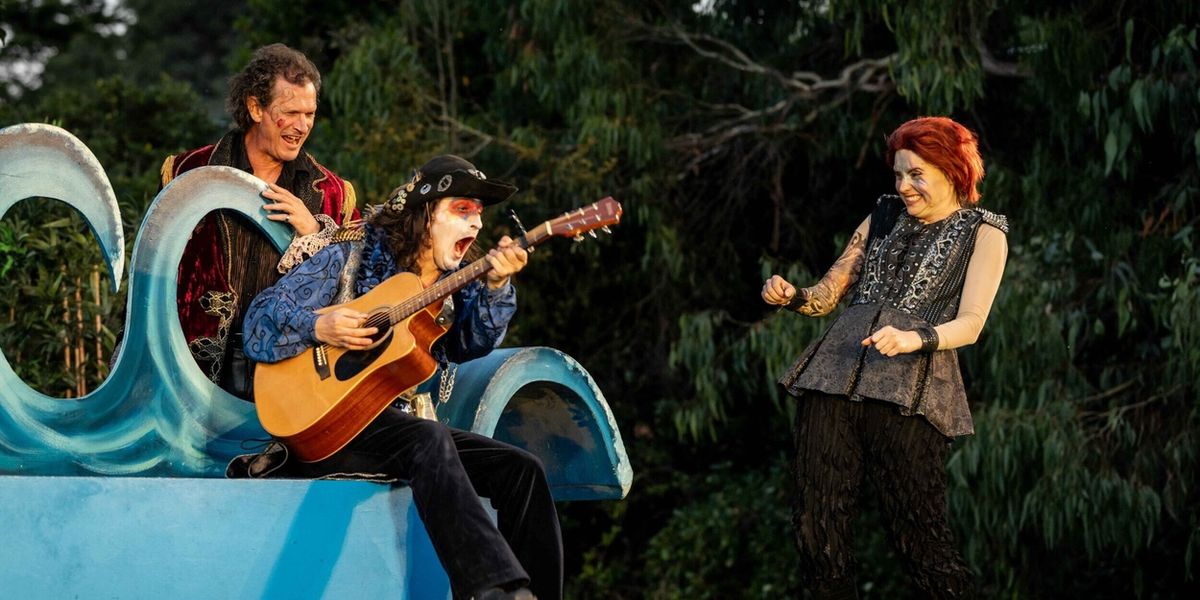 Review: TWELFTH NIGHT, Theatre On Kew