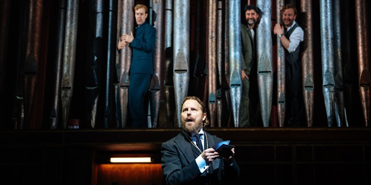 Review: TWELFTH NIGHT, Barbican Theatre  Image