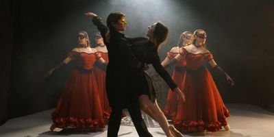 Review: TWILIGHT TO YOUR ETERNITY, by Ballet Del'Art at Forum De Liege Photo