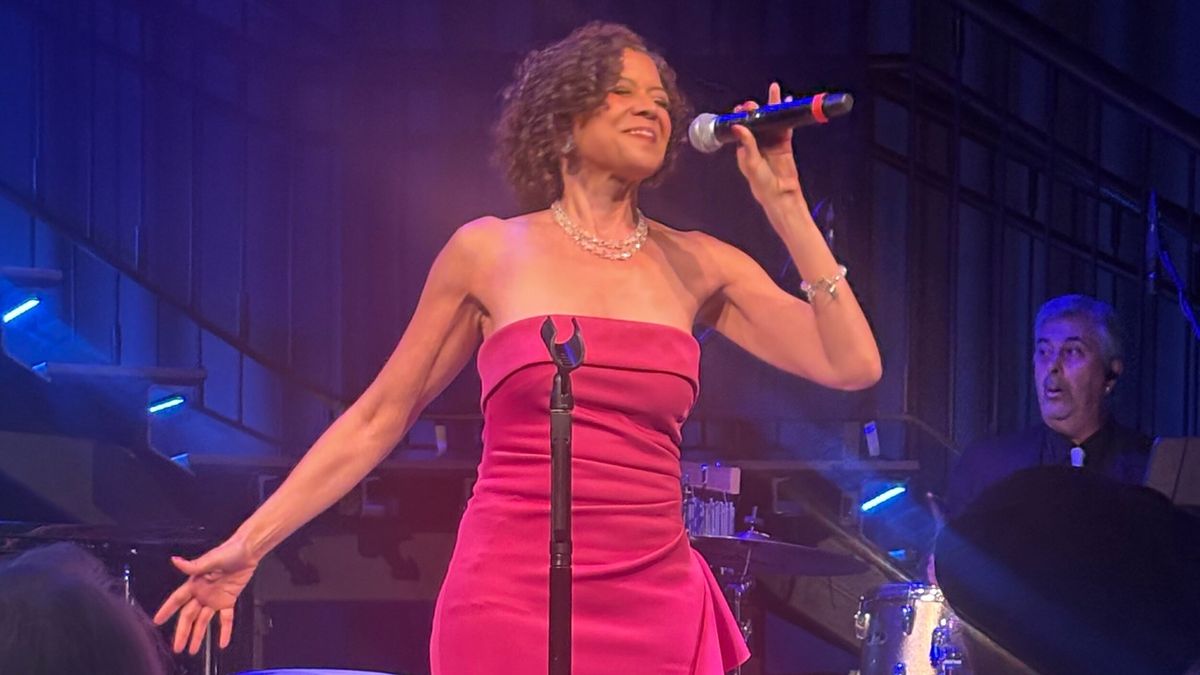 Review: The Legend of Lena Horne Looms Large at Chelsea Table And Stage