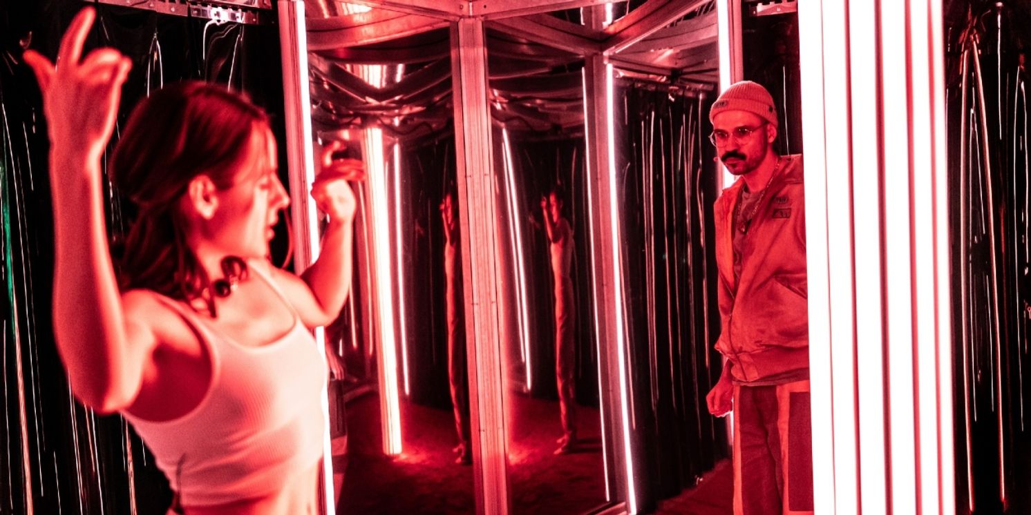 Review: ŁUKASZ TWARKOWSKI: THE EMPLOYEES, Southbank Centre  Image