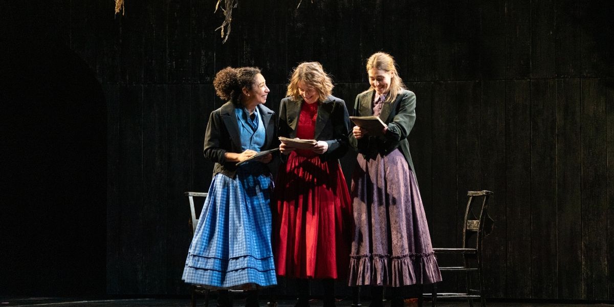 Review: UNDERDOG: THE OTHER OTHER BRONTË, National Theatre