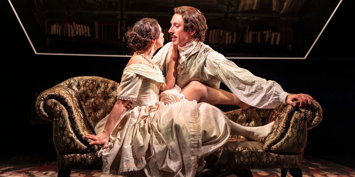 Review: VICTORIA: A QUEEN UNBOUND, Watermill Theatre