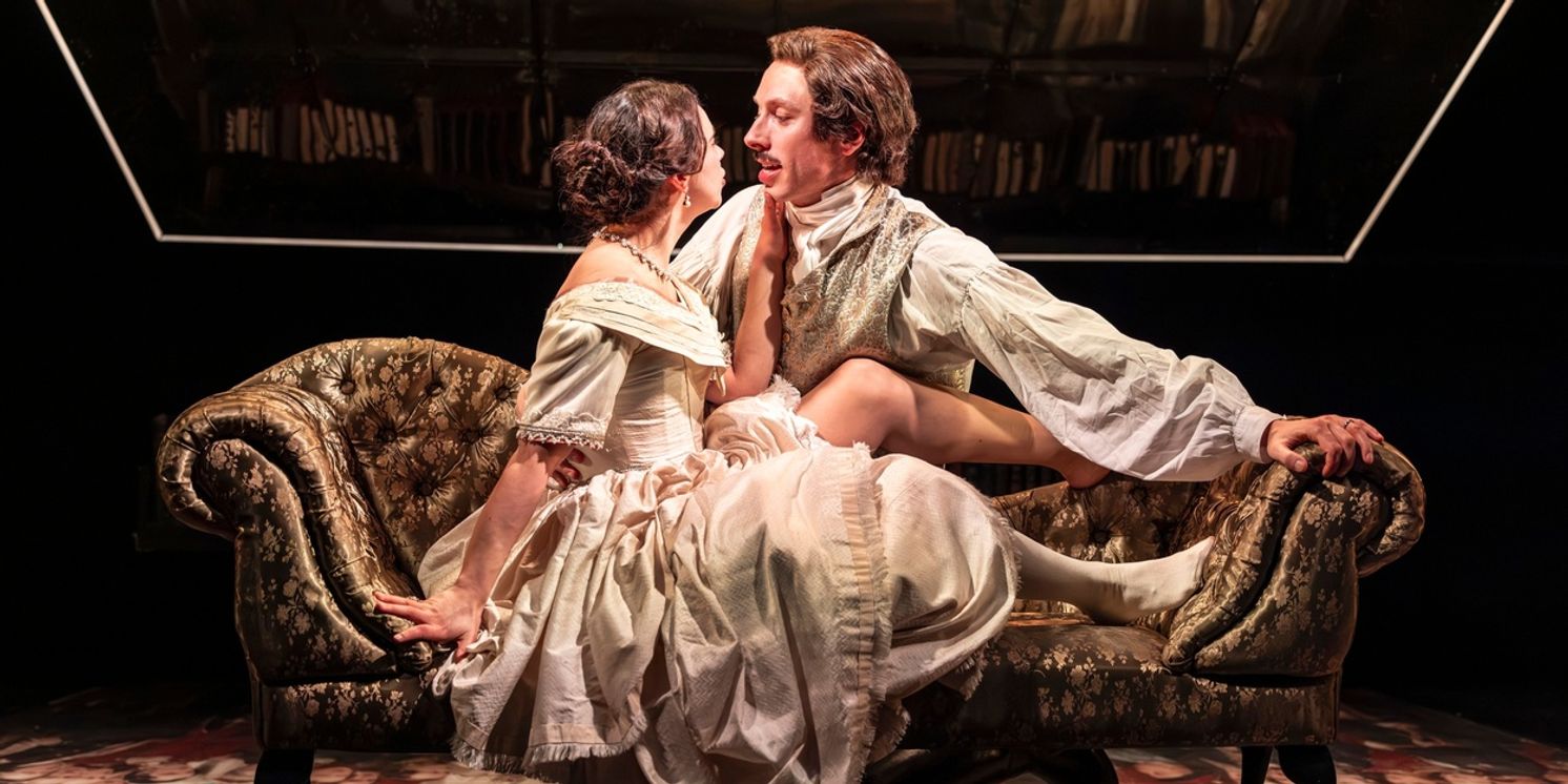 Review: VICTORIA: A QUEEN UNBOUND, Watermill Theatre  Image