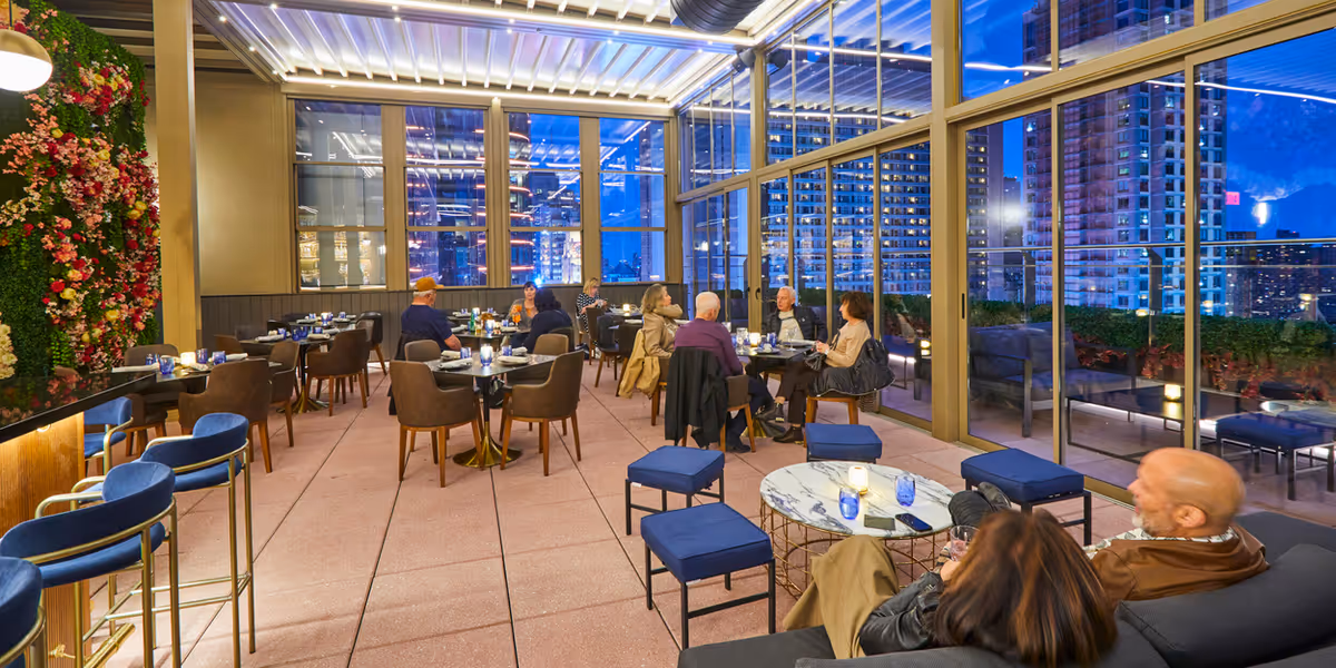 Review: VOCO ROOFBAR-Make it Your Favorite in the Theater District