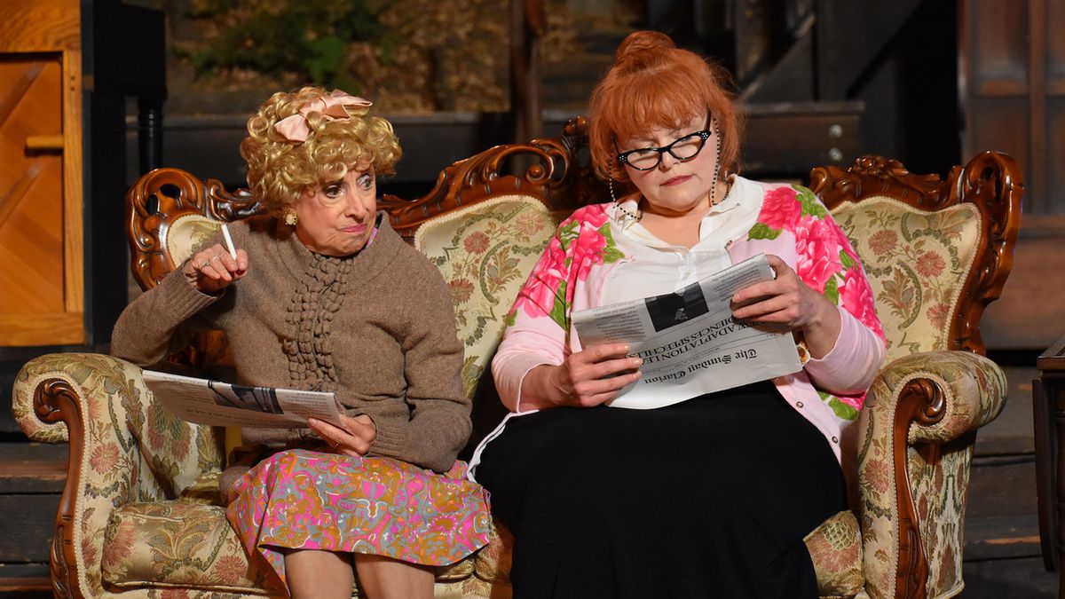 Review: WAITING IN THE WINGS at Theatricum Botanicum