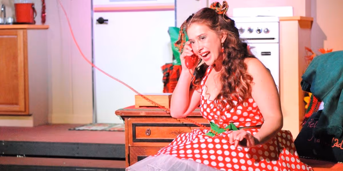 Review: WHO’S HOLIDAY! at National Broadway Theatre