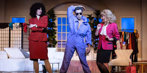 Review: Stage West’s WHO’S UNDER WHERE is a True Battle of the Sexes