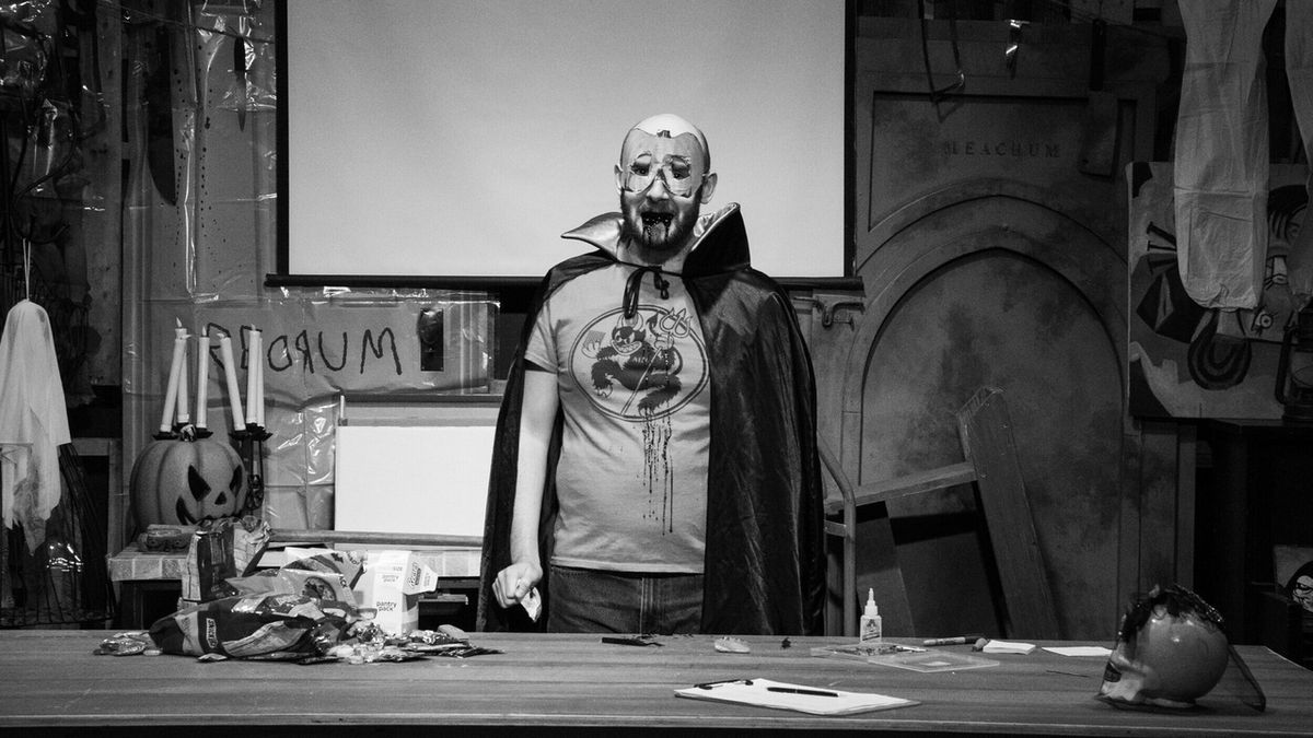 Review: WITCHING HOUR-SECRET CELLAR at Burbage Theatre