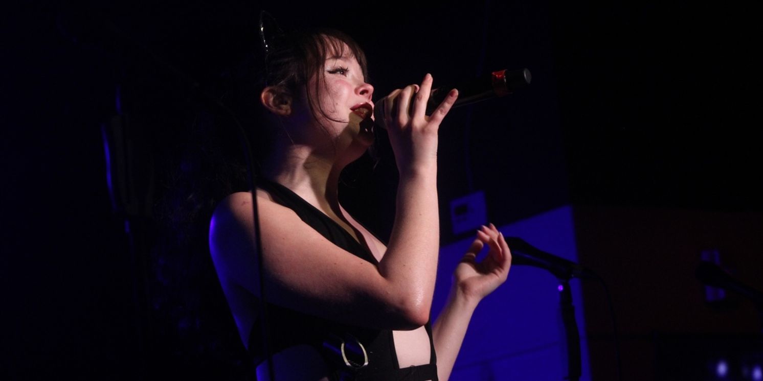 Review: YOURS TRULY, ARIANA GRANDE Ignites The Green Room 42 with Powerful Vocals  Image