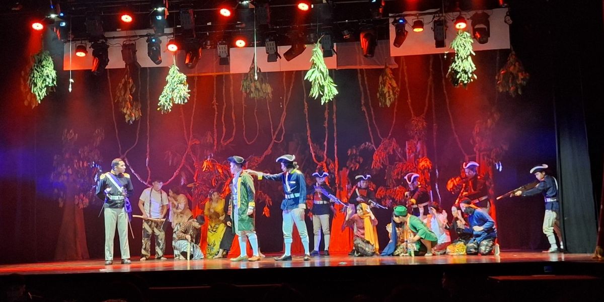 Review: IMC's Zeventien Attempts to Harmonize Musical and Realist Theatre