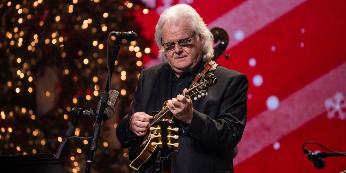 Ricky Skaggs Announces 2023 Christmas Tour