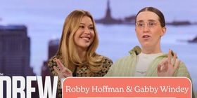 Robby Hoffman & Gabby Windey on How They Met and Growing Up Poor on THE DREW BARRYMORE SHOW