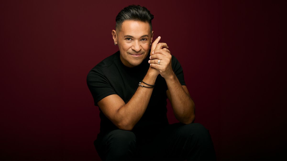 Roberto Araujo Brings Solo Cabaret to New Venue Hudson Local